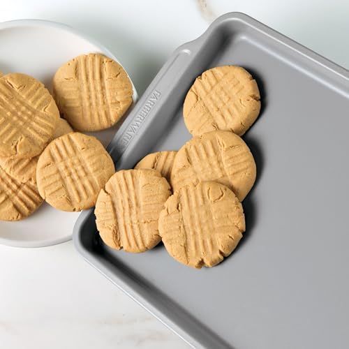 Farberware Steel Nonstick Baking, Includes Cookie, Loaf/Meatloaf, Cake Pan, 4 Piece Non Stick Bakeware Set, Gray - Image 7