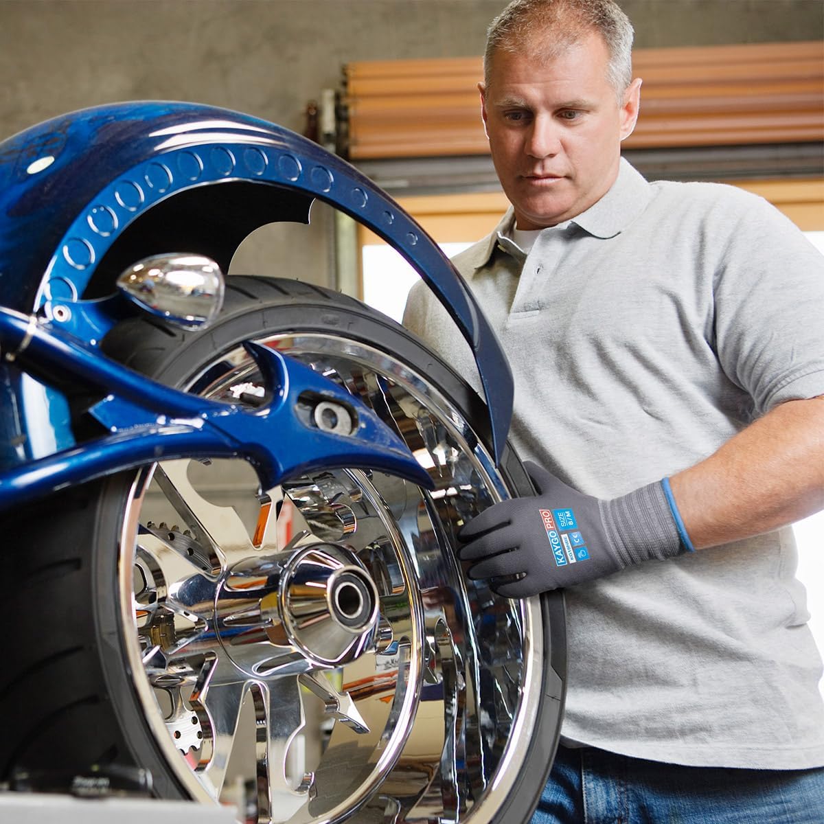 KAYGO Safety Work Gloves MicroFoam Nitrile Coated, 3 Pairs KG18NB,Seamless Knit Nylon Glove with full fingers Touchscreen, Ideal for Automotive,Warehouse,Construction (Gray,Medium)