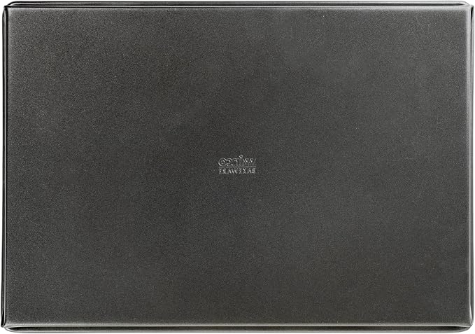 WINCO Rectangular Non-Stick Cake Pan, 13-Inch by 9-Inch, Aluminized Steel | Even heating, Long-lasting, Great for Baking, Roasting, Cooking, Food Preparation and Restaurant Kitchens - Image 4