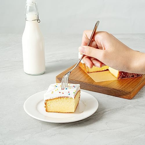 Restaurantware-Pastry Tek 5 x 5 Inch Parchment Paper Sheets, 200 Greaseproof Baking Sheets For Oven - Pre-cut, Double-Sided Silicone Coating, Unbleached Paper Nonstick Baking Sheet, Reusable - Image 6