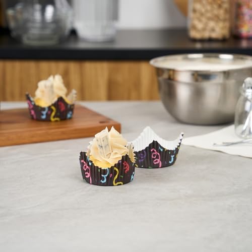 Restaurantware Baking Cups 200 Pack of 4 oz Greaseproof Cupcake Liners Disposable Oven, Freezer-Safe Paper Muffin Holders for Birthdays, Parties, Events - Image 2