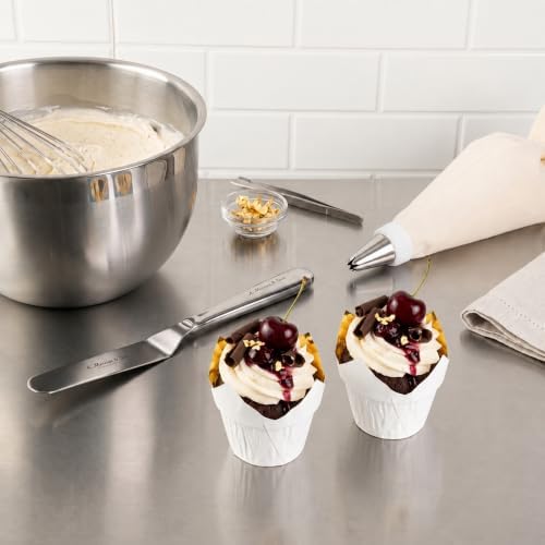 Restaurantware Cupcake Liners 500 Pack of 3.9 oz Foil Paper Baking Cups Oven-Safe Muffin Liners Disposable Greaseproof Ramekins Heavy-Duty for Appetizers and Cheesecakes - Image 3