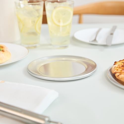 Restaurantware 6 Inch Aluminum Pizza Pan 1 Count Wide Rim Silver Pizza Pan, Heat Conductive Round Pizza Tray, Lightweight Corrosion-Resistant Serving Tray For Restaurant Or Home Use - Image 3