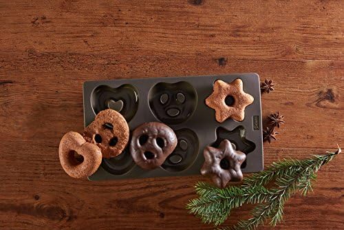 LURCH Germany Flexiform Silicone Gingerbread Pretzels, Heart & Star Mold 6.6 x 11.8 Inch - Brown - Image 2
