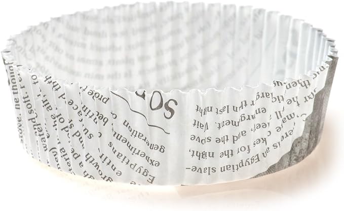 Restaurantware 4 oz Round Paper Newsprint Baking Cup, 200 Pack - Image 2