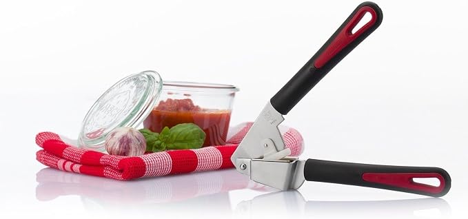 Westmark Gallant Plus 29392270 Garlic Press with Two Press Inserts: Fine and Coarse, Plastic/Stainless Steel, Black/Red/Silver - Image 4