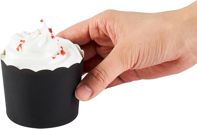 Restaurantware Baking Cups 200 Pack of 6 oz Paper Cupcake Liners Greaseproof Scalloped Oven-Safe Elegant Dessert Muffin Cups Disposable for Parties - Image 11