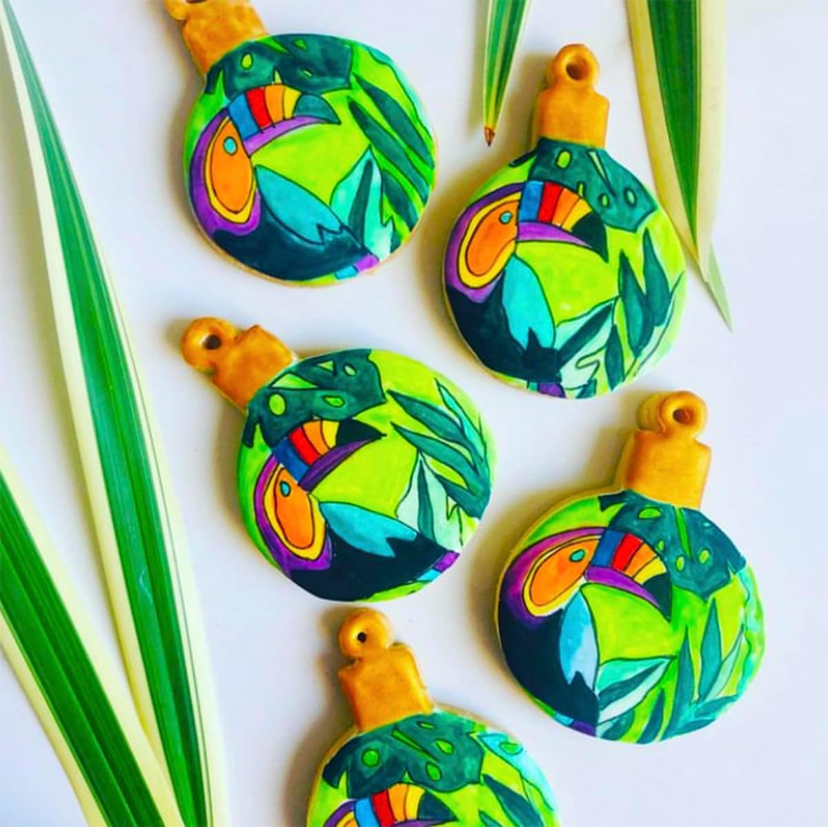 Christmas Ornament Cookie Cutters 8Pcs, Large Cookie Cutters Sturdy Stainless Steel Fondant Dough Cutters for Baking Christmas Decoration