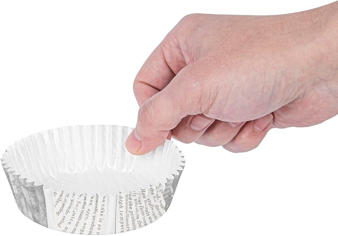 Restaurantware 4 oz Round Paper Newsprint Baking Cup, 200 Pack - Image 9