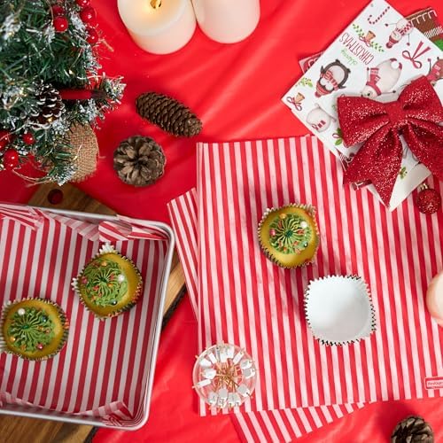 Restaurantware Baking Cups 200 Pack of 4 oz Greaseproof Cupcake Liners Disposable Oven, Freezer-Safe Paper Muffin Holders for Birthdays, Parties, Events - Image 6