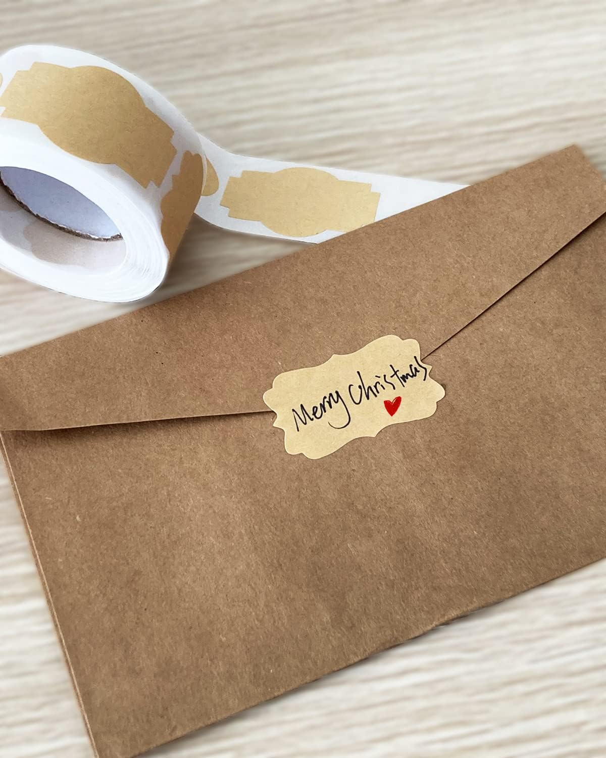 300 Pcs Gift Tag Name Labels Stickers, Kraft Blank Self-Adhesive Jar Labels for Storage Bins Essential Oil Spice Bottle Cosmetic Decoration Food Containers, Mason Labels Craft Presents Stickers