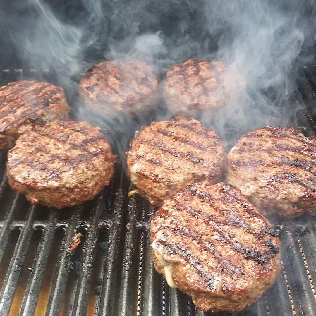 DELSbbq Grill Grates and Emitter Plates for Charbroil Commercial Infrared 4 Burner 463242715 463242716 463276016 466242715 466242716 466242815 466242816 463257520 463255020, G533-0009-W1 G533-2200-W1