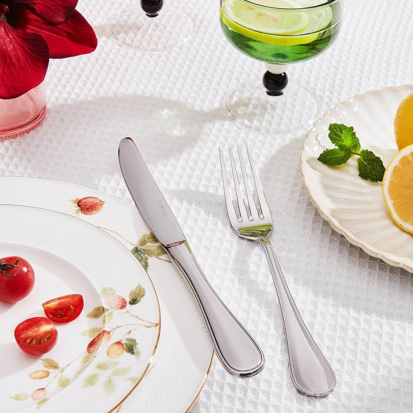 KINGSTONE 60 Piece Teardrop Silverware Set for 12, 18/10 Stainless Steel Flatware Set, Modern Design Cutlery Set for Home/Hotel/Wedding,Mirror Polished and Dishwasher Safe