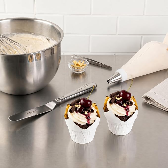 Restaurantware Cupcake Liners 50 Pack of 3.9 oz Foil Paper Baking Cups Oven-Safe Muffin Liners Disposable Greaseproof Ramekins Heavy-Duty for Appetizers and Cheesecakes - Image 3