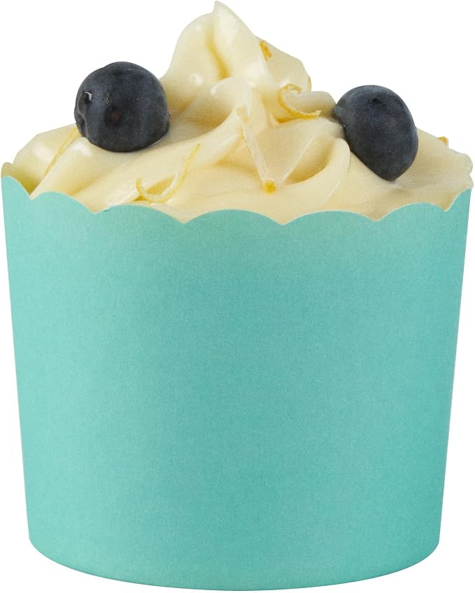 Restaurantware Baking Cups 200 Pack of 6 oz Paper Cupcake Liners Greaseproof Scalloped Oven-Safe Elegant Dessert Muffin Cups Disposable for Parties - Image 9