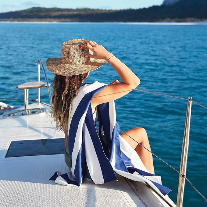 Dock & Bay Quick Drying Towel - for Sports & Gym - Compact, Lightweight - 100% Recycled - Includes Bag - Cabana - Navy, Medium (130x70cm, 51x27) - Image 2