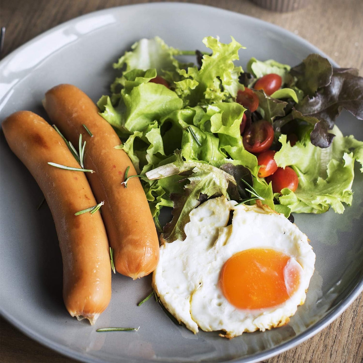 8 Packs Food Grade Silicone Egg Rings with 2 Silicone Brushes Set Bulk 4 Inch Round Egg Rings for Frying Eggs Non Stick Fried Eggs Mold Pancake Breakfast Sandwiches English Muffins Sausage Cooking