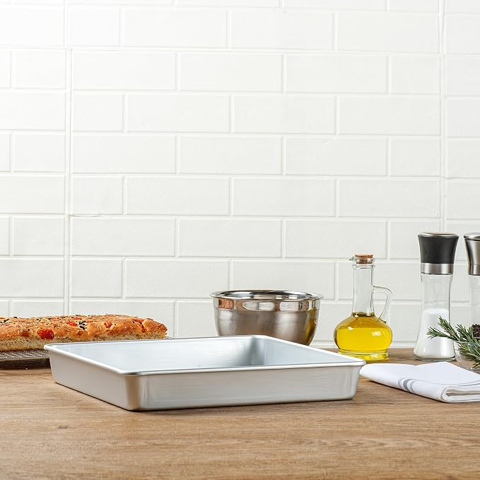 Restaurantware Square Cake Pan 12 Count 12 x 12 x 2 Inch Aluminum Square Baking Pan Straight-Sided Silver Oven-Safe Bakeware For Professional Bakers - Image 7