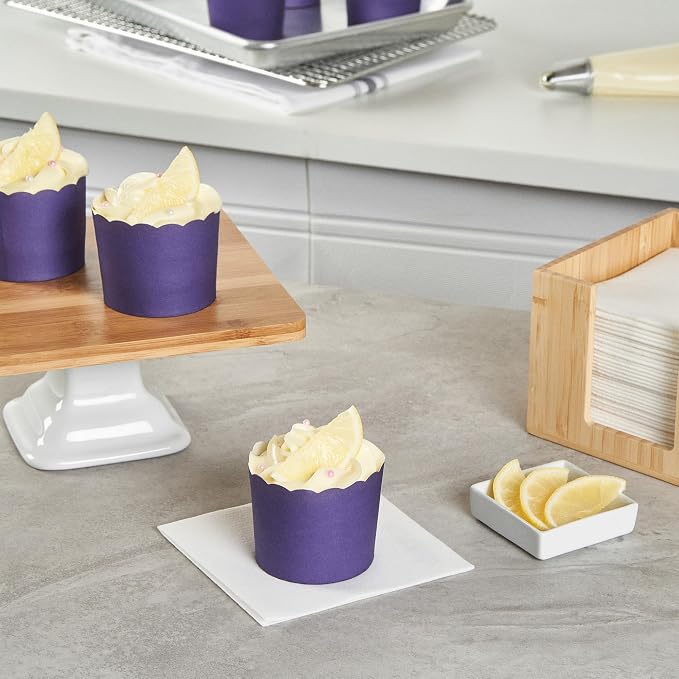 Restaurantware Baking Cups 200 Pack of 6 oz Paper Cupcake Liners Greaseproof Scalloped Oven-Safe Elegant Dessert Muffin Cups Disposable for Parties - Image 8
