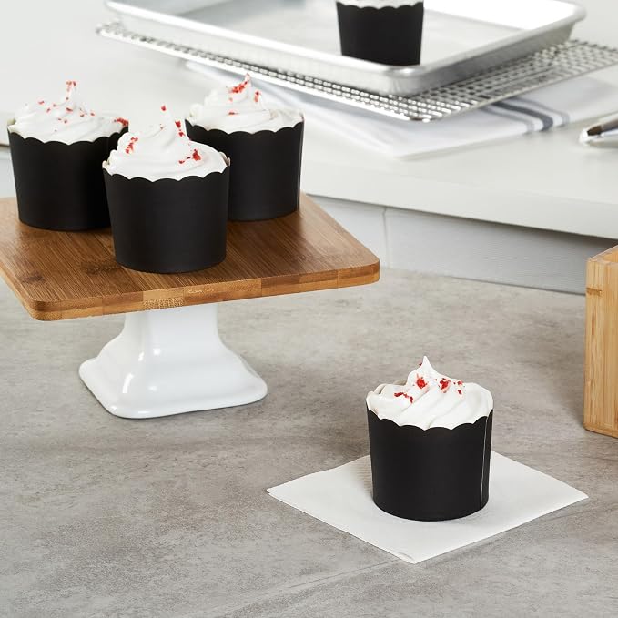 Restaurantware Baking Cups 200 Pack of 6 oz Paper Cupcake Liners Greaseproof Scalloped Oven-Safe Elegant Dessert Muffin Cups Disposable for Parties - Image 8
