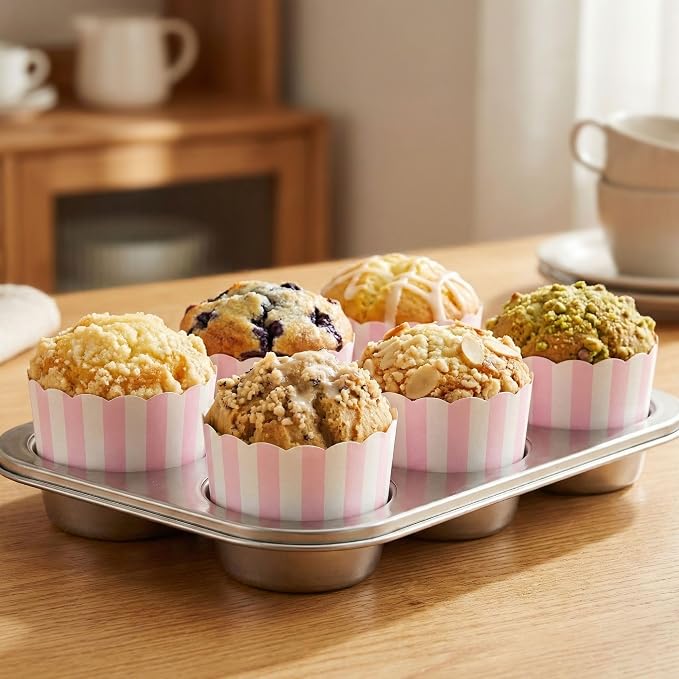 Restaurantware Baking Cups 200 Pack of 6 oz Paper Cupcake Liners Greaseproof Scalloped Oven-Safe Elegant Dessert Muffin Cups Disposable for Parties - Image 4