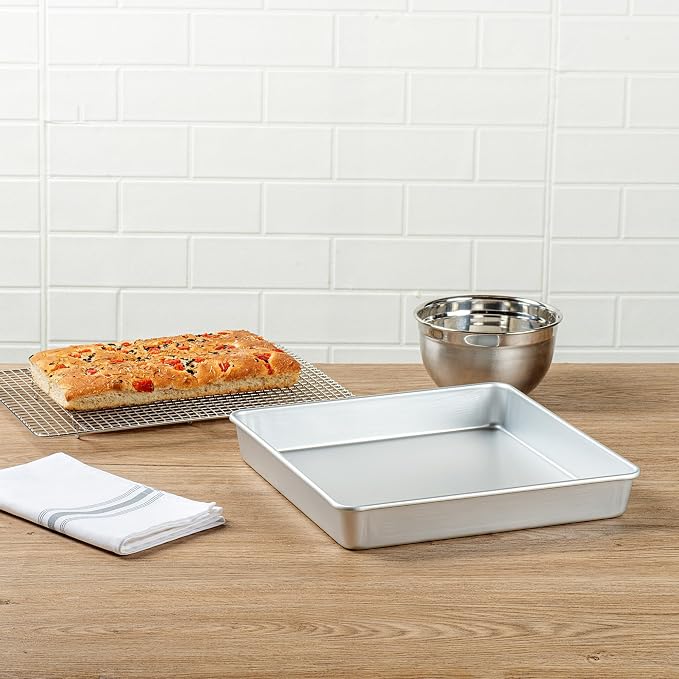 Restaurantware Square Cake Pan 12 Count 12 x 12 x 2 Inch Aluminum Square Baking Pan Straight-Sided Silver Oven-Safe Bakeware For Professional Bakers - Image 4