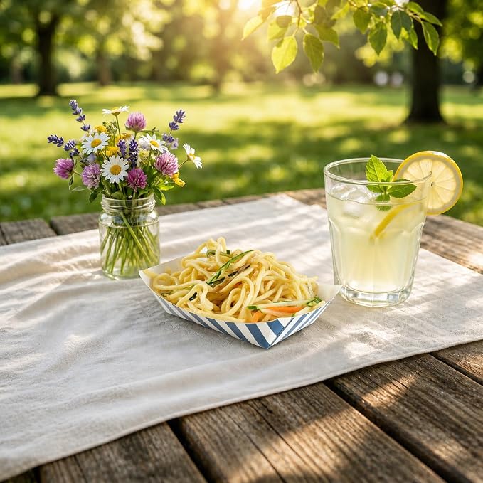 Restaurantware-Bio Tek 4 Ounce Paper Boats, 50 Disposable #25 Food Trays - PE Lining, Durable, Blue And White Striped Paper Food Baskets, For Concession Stands, Picnics, or Fairs - Image 4
