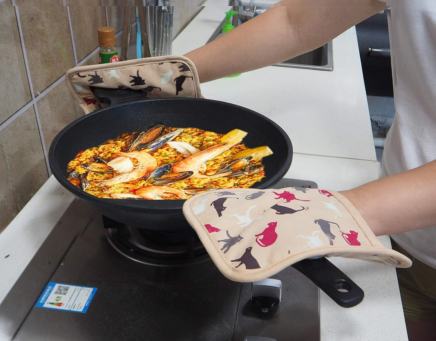 Pot Holders Set of 2 Heat Resistant 480 ℉ Kitchen Non Slip Clear Silicone Printed Comfortable Cotton Lining Women Men Cooking Barbecue Microwave Machine Washable (Cat, Khaki Potholders)