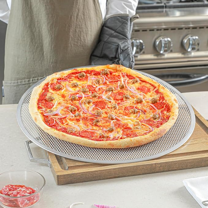 Restaurantware 19 Inch Aluminum Pizza Screen Pack of 36 Mesh Baking Tool For Crispy Crust, Lightweight Stackable Seamless Rim Rust-Resistant Baking Screen, Reusable for Pizzerias, Home Oven Use - Image 5