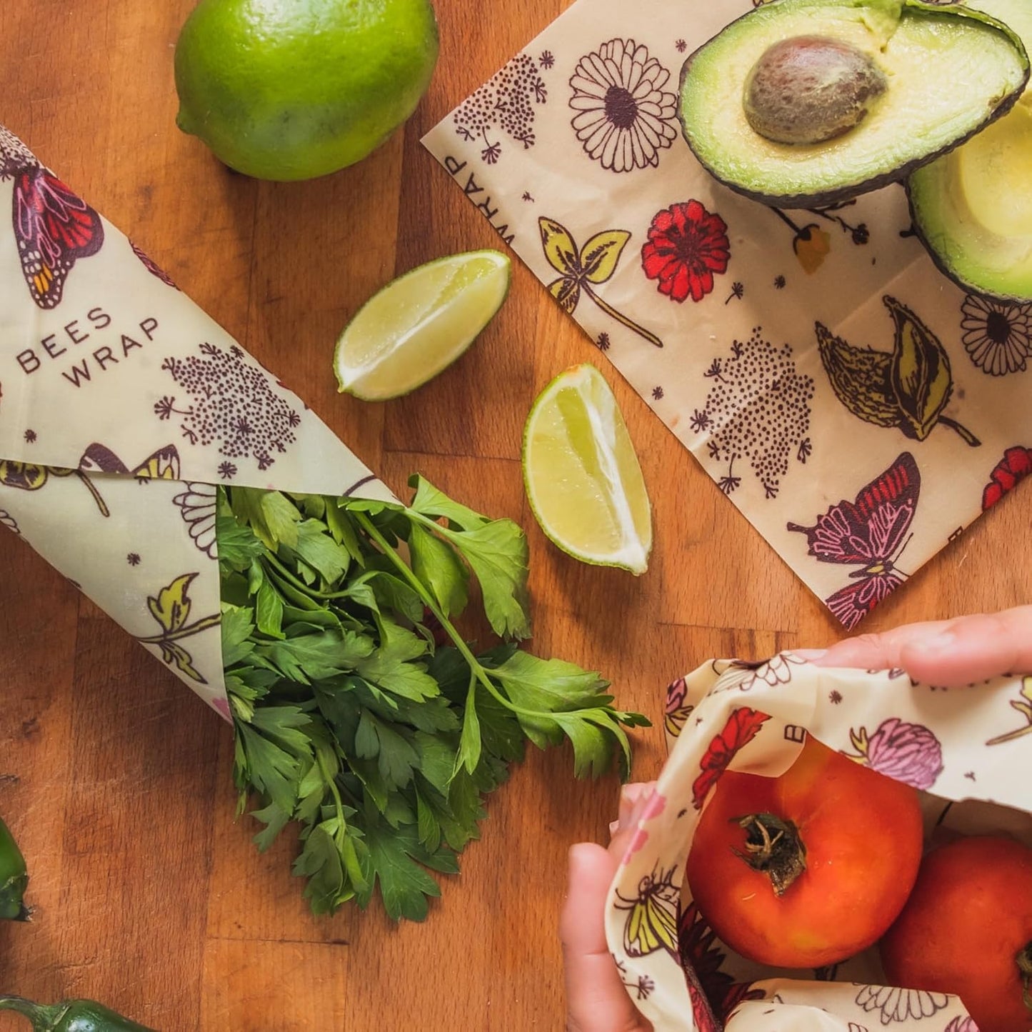 Bee's Wrap Vegan Beeswax Wraps for Food - Assorted 7 Pack (2S, 2M, 2L, & 1 Bread) Made in USA Reusable & Organic Food Wraps & Bowl Covers - Eco-Friendly Alternative to Aluminum Foil & Plastic Wrap