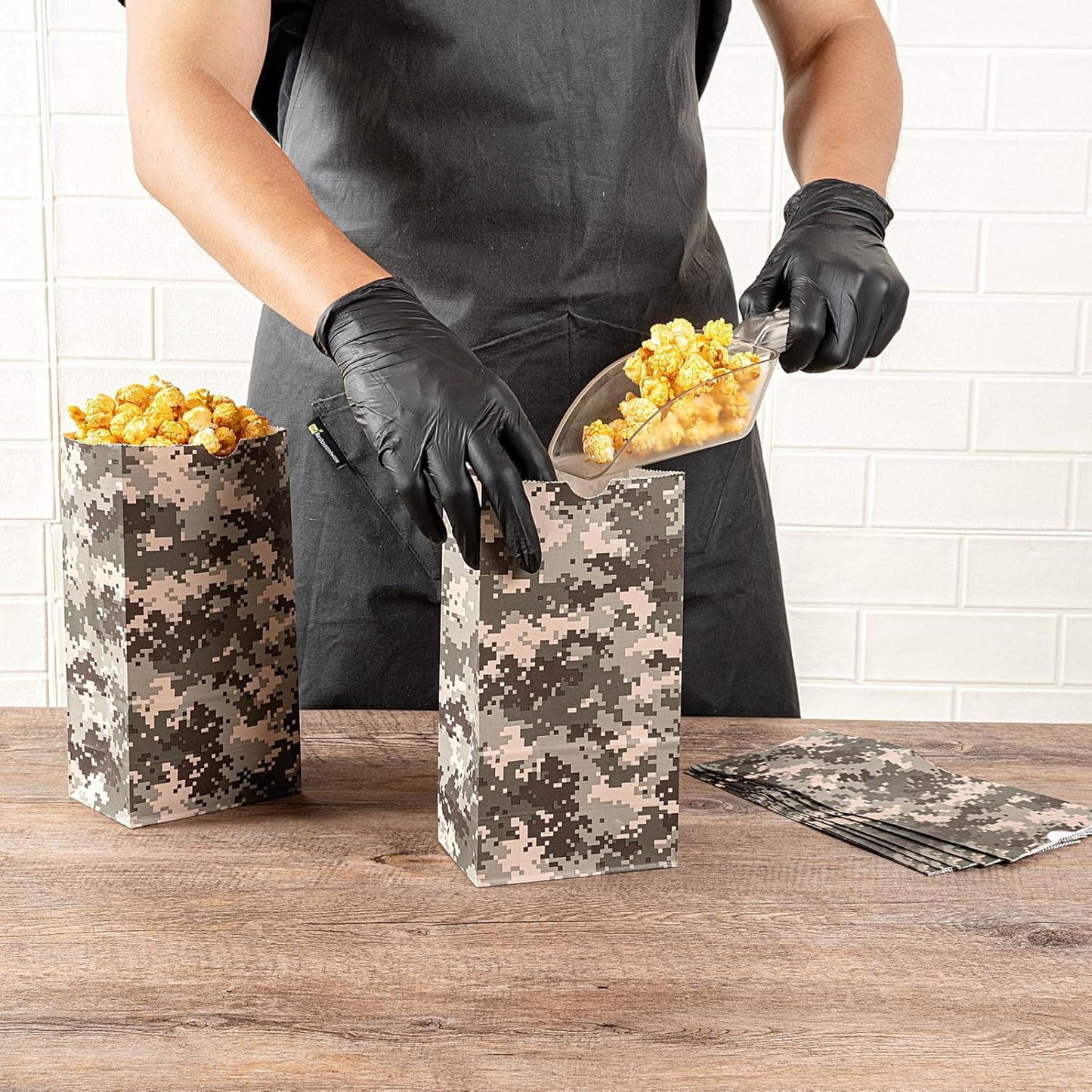 Restaurantware Bag Tek 4 LB Disposable Lunch Bags 100 Sturdy Take Out Bags - Flat Bottom Great For Restaurants Cafes And Bakeries Camouflage Paper Popcorn Bags Versatile For Grocery And More