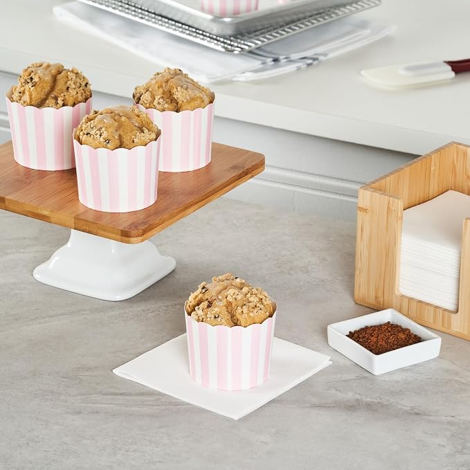 Restaurantware Baking Cups 200 Pack of 6 oz Paper Cupcake Liners Greaseproof Scalloped Oven-Safe Elegant Dessert Muffin Cups Disposable for Parties - Image 8