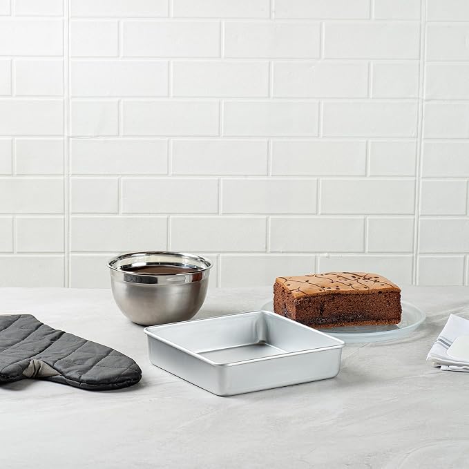 Restaurantware 8x8 Cake Pan - 1 Count Aluminum Square Baking Pan With Straight Sides - Oven-Safe Layer Cake Pan For Even-Heated Baking - Silver - Image 4