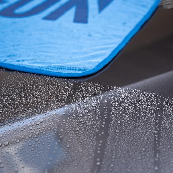 Gyeon Silk Dryer Super Absorbenmt Scratch Free Microfiber Car Drying Towel - Image 4
