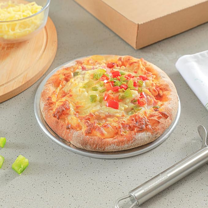 Restaurantware 7 Inch Aluminum Pizza Screen Pack of 12 Mesh Baking Tool For Crispy Crust, Lightweight Stackable Seamless Rim Rust-Resistant Baking Screen, Reusable for Pizzerias, Home Oven Use - Image 4