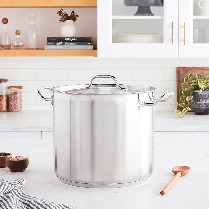Winco Silver 20 qt Stainless Steel Stock Pot with Cover - Image 2