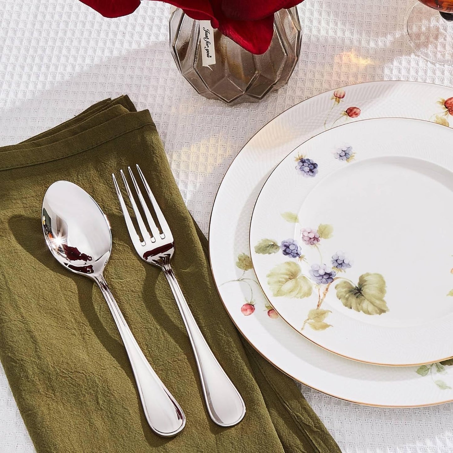 KINGSTONE 24 Piece Teardrop Silverware Set with Steak Knives, 18/10 Stainless Steel Flatware Set for 4, Modern Design Cutlery Set for Home/Hotel/Wedding,Mirror Polished and Dishwasher Safe